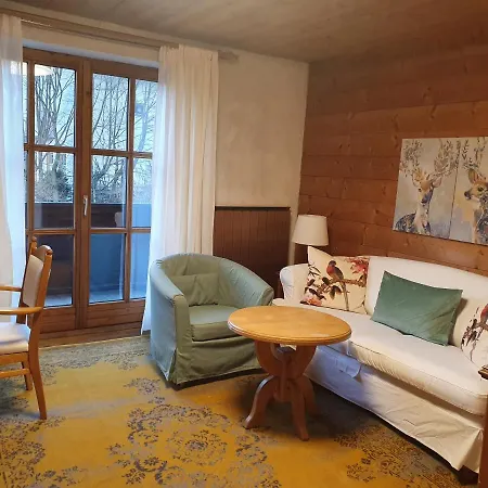 Guest house Baeckenhaeusl Huetten Komfortzimmer Uttendorf