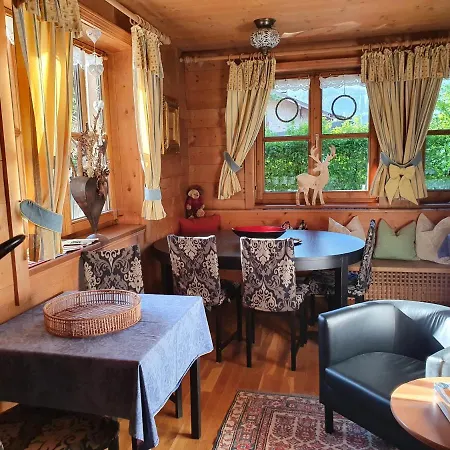 Guest house Baeckenhaeusl Huetten Komfortzimmer