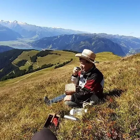 Bäckenhäusl Hütten Komfortzimmer Uttendorf
