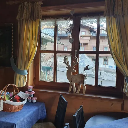 Bäckenhäusl Hütten Komfortzimmer 4* Uttendorf