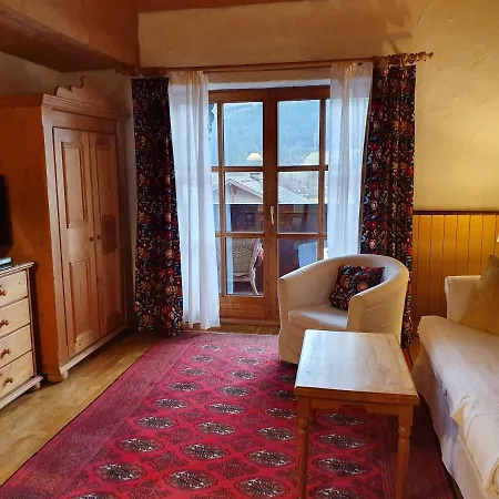 Bäckenhäusl Hütten Komfortzimmer 4*