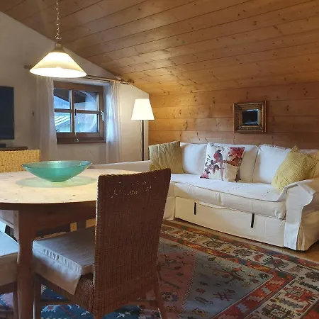 Bäckenhäusl Hütten Komfortzimmer 4*